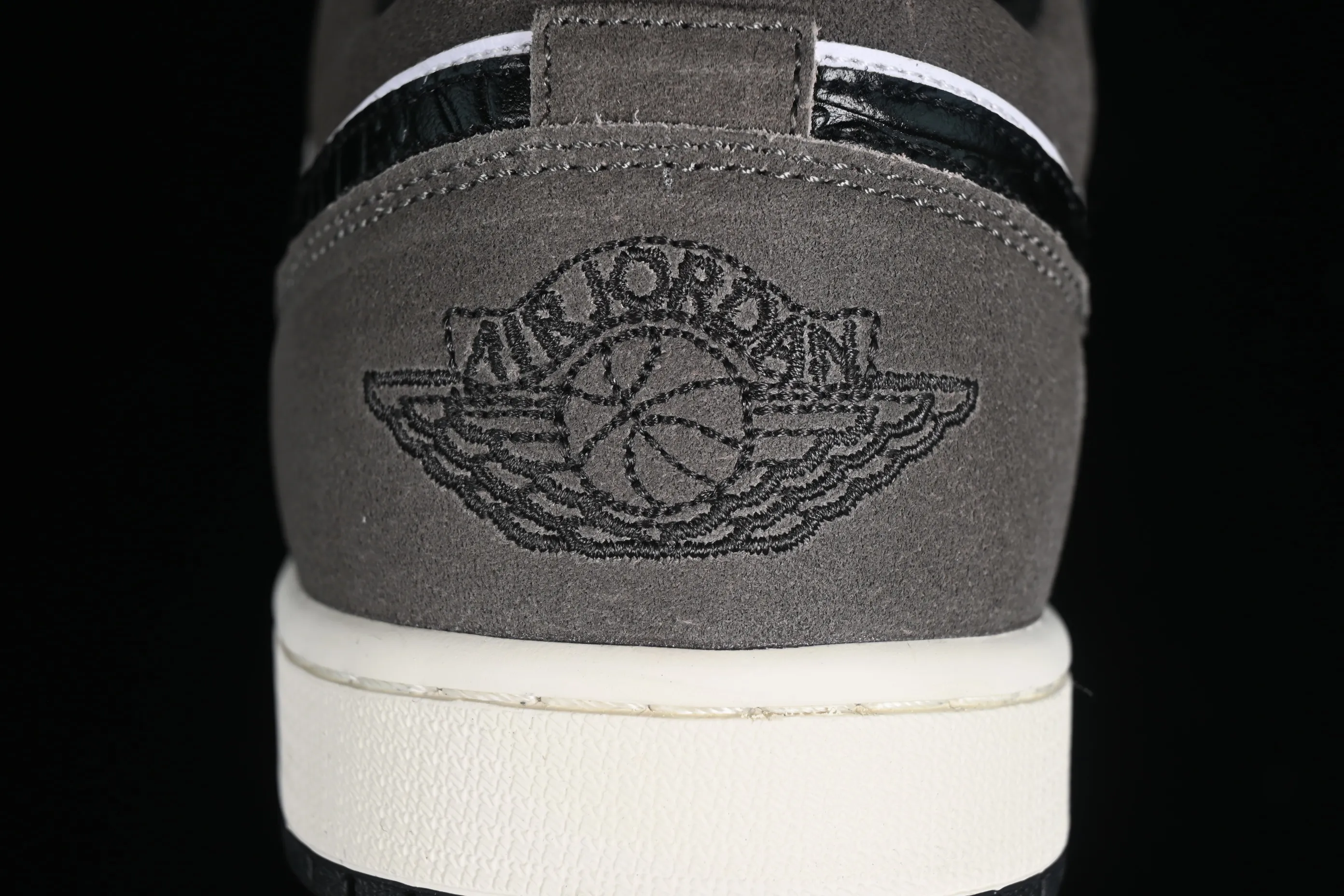 All categories Air Jordan Jordan series basketball shoes Air Jordan 1 Low Air Jordan 1 Low AJ1 Joe 1 Mocha burst pattern low-top cultural casual sneakers DZ4130-201